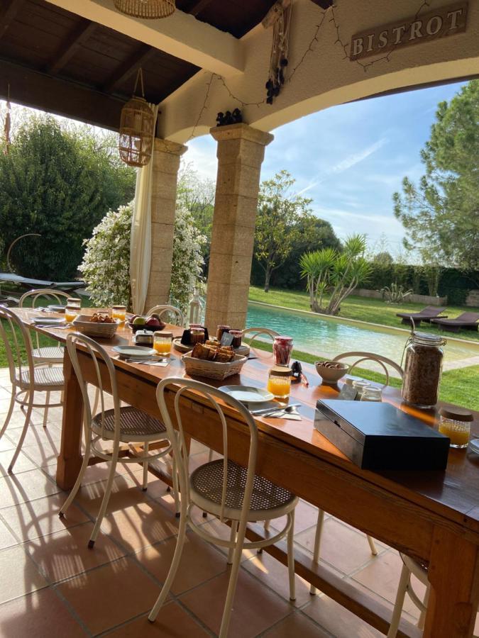 Le Patio, Chambres D Hotes Pour Adultes En Camargue, Possibilite De Naturisme A La Piscine, Aimargues Exteriör bild