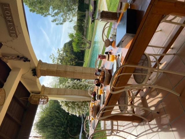 Le Patio, Chambres D Hotes Pour Adultes En Camargue, Possibilite De Naturisme A La Piscine, Aimargues Exteriör bild