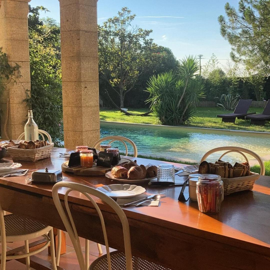 Le Patio, Chambres D Hotes Pour Adultes En Camargue, Possibilite De Naturisme A La Piscine, Aimargues Exteriör bild